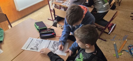 Pénz7 az iskolában